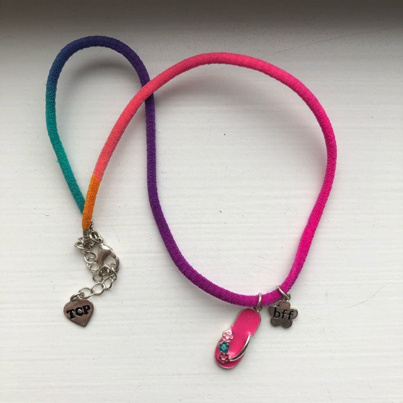 Rainbow cord & flip flop sandal charm necklace - Picture 5 of 5